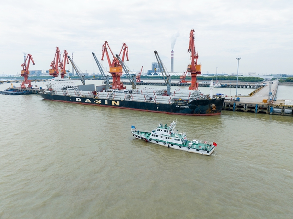 图为整装待发的“SEA GUARDIAN”轮。常熟海事局供图
