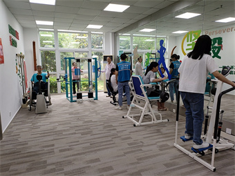 ��Ǹ��������ڲм���֮�������Ҹ�